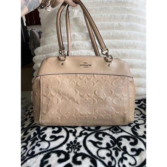 Coach Brooke Carryall in Nude Debossed Signature Leather F25952 - Picture 1 of 15